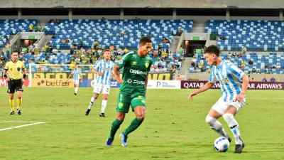 Racing lo dio vuelta en Brasil y saltó a la cima de su grupo en la Copa Sudamericana