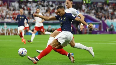 Fútbol: Francia derrotó a Polonia y sigue en carrera en la defensa de la Copa del Mundo