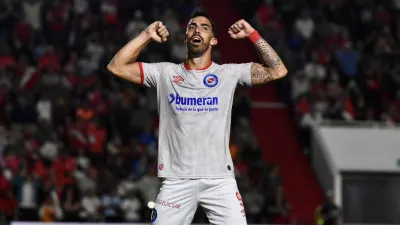 Con un inspirado Gabriel Ávalos, Argentinos Juniors goleó a Unión en La Paternal