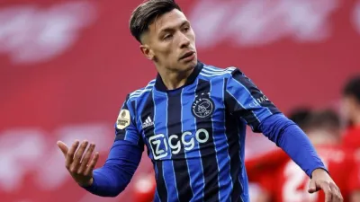 Arsenal de Londres presentó una millonaria oferta por el entrerriano Lisandro Martínez