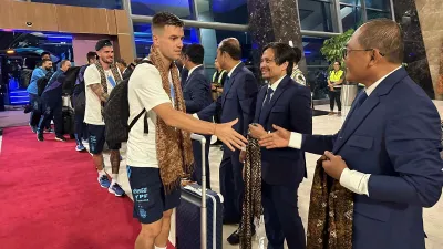 Fútbol: Argentina llegó a Indonesia para el segundo amistoso de su gira por Asia