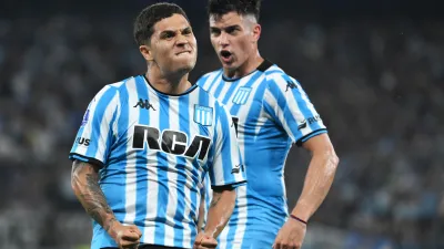 Racing lo dio vuelta ante Corinthians y se clasificó finalista de la Copa Sudamericana