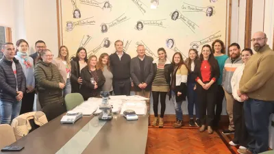 Autoridades municipales y educativas firmaron un convenio para fortalecer al sector textil de Gualeguaychú conjuntamente con el INTI.