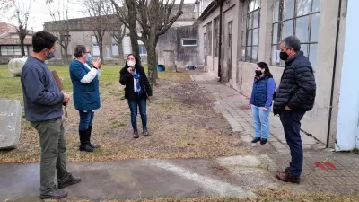 Trabajan para construir un sector de acopio de oxígeno en el hospital de Urdinarrain