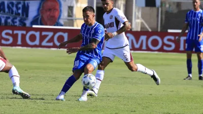 Godoy Cruz celebró sobre el final y sigue con puntaje perfecto en la Zona B