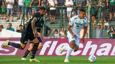 Fútbol: Defensa y Justicia reaccionó y se lo dio vuelta a Sarmiento en Junín