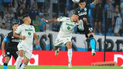 Sarmiento sorprendió a Racing y logró un histórico triunfo en Avellaneda