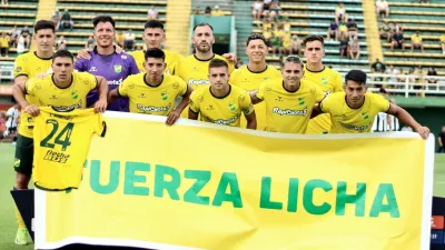 Con una bandera, Defensa y Justicia le dio su apoyo al entrerriano “Licha” Martínez