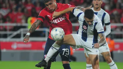 Independiente no aprovechó la ventaja, empató con Talleres y ambos se despidieron