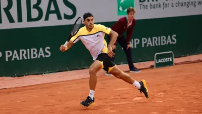 Tenis: Cerúndolo y Etcheverry avanzaron a la tercera ronda de Roland Garros