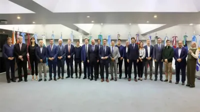 Los gobernadores se reúnen por la coparticipación, pero advierten que “no es una cumbre anti Javier Milei”.