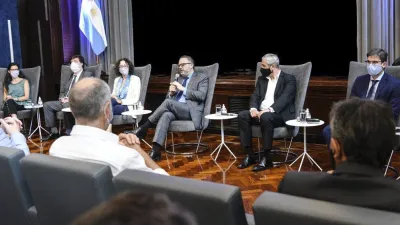 Gobierno acordó con empresarios y sindicalistas el monitoreo de precios de la construcción