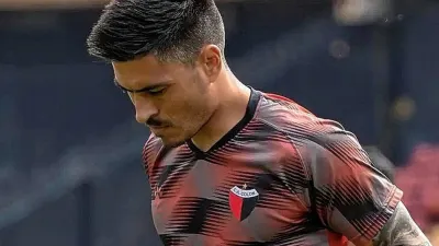 El entrerriano Paolo Goltz es una de las tres bajas por Covid-19 en Colón de Santa Fe