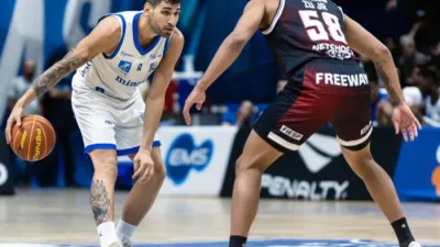 Luciano “Chuzito” González colaboró para que Minas Tenis iguale las semifinales