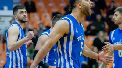 Gonzalo Lapera volvió a Paraná tras su cosecha de títulos en el vóley de Albania