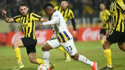 En Uruguay, Rosario Central perdió con Peñarol y quedó afuera de la Copa Libertadores