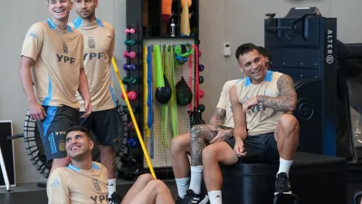 Fútbol: por un temporal, la selección argentina suspendió la práctica del miércoles