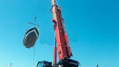 grúa embarcaciones