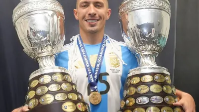 El entrerriano Lisandro Martínez destacó que es “historia pura” ser bicampeón de América