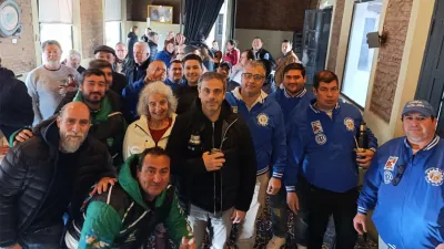 Guillermo Michel visitó Villa Elisa con motivo del Día de la Bandera y dialogó con distintos sectores productivos, educativos y culturales de la región.