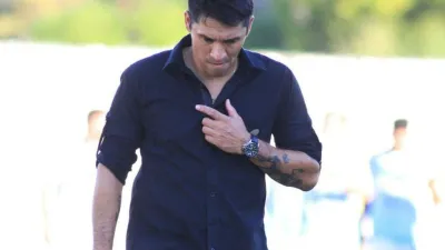 Sancionaron con 80 fechas de suspensión al DT de Sportivo Urquiza