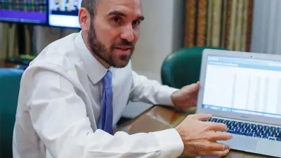 Martín Guzmán es el ministro de Economía y “el hombre” que negocia la deuda externa de Argentina.