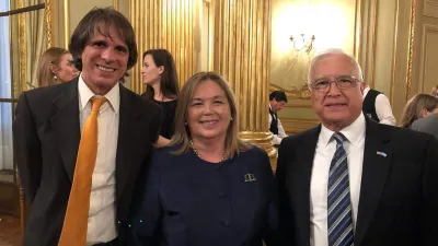 Medina asistió a la asunción de funcionarios en la embajada de Estados Unidos