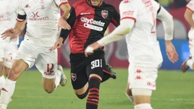 Fútbol: Huracán empató con Newell’s en un clima caliente en el Tomás Ducó