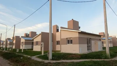 En Concepción del Uruguay, Enrique Carbó, Larroque, Diamante y Villa del Rosario, se están en construcción un total de 86 viviendas a través del IAPV.