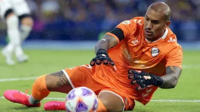 A tres semanas de su detención, Platense rescindió el contrato del paranaense Ignacio Arce