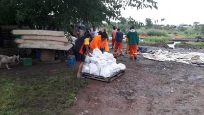 entrega de asistencia por lluvias