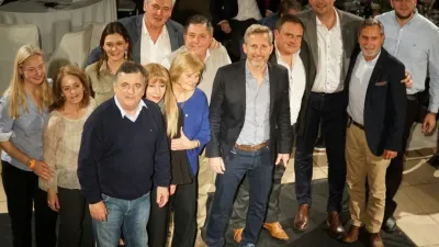 Frigerio y Negri con militantes en San Benito