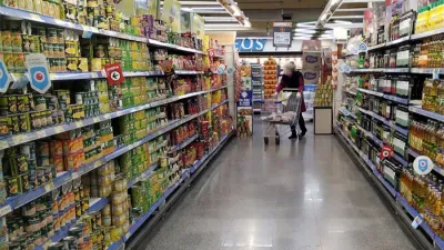 Inflación: alimentos siguen subiendo por encima del tres por ciento mensual.