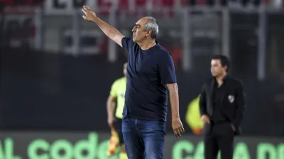 Patronato anunció la continuidad de Iván Delfino como DT