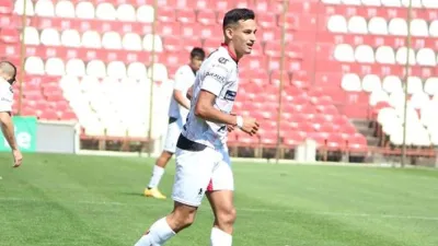 A José Barreto le detectaron problema de salud y deberá dejar el fútbol hasta ser operado