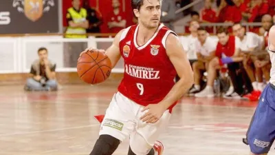 “En Colombia no están acostumbrados a jugar con tantos sistemas”, avisó Juan Cantero