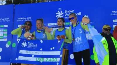 Una entrerriana se colgó una medalla en el Circuito Mundial de Snow Volley