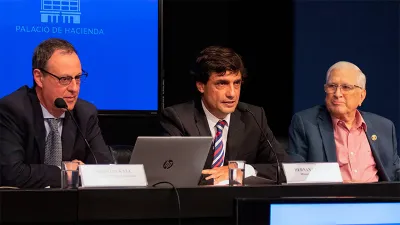 Lacunza en conferencia de prensa