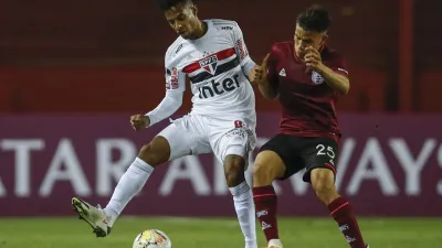 Copa Sudamericana: sobre la hora, Lanús le ganó un vibrante partido a San Pablo