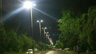 La Municipalidad instaló luminarias LED en calle Pronunciamiento.