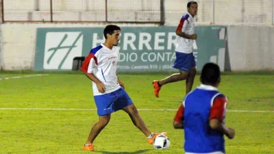 Pablo Lencioni y Leandro Ledesma son las flamantes incorporaciones de Atlético Paraná