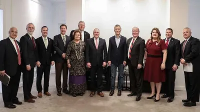 Macri y congresistas