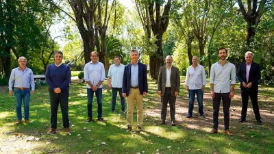 Macri se metió en la interna del PRO bonaerense con un respaldo a los intendentes