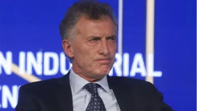 Mauricio Macri aprobó la iniciativa de un conjunto de dirigentes del PRO para elaborar un documento con propuestas económicas, el punto más cuestionado de su gestión.