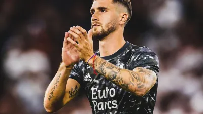 Roma le frustró el sueño de ser campeón al Feyenoord del entrerriano Marcos Senesi