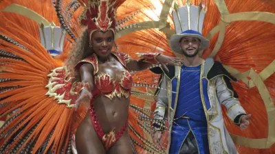 La apertura de Marí Marí que realiza Silvana “Bombón” Fernandes tiene un nivel coreográfico que despierta admiración y entusiasmo. Foto: Prensa del Carnaval.