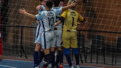 Futsal: Mariano Moreno se metió en los cuartos de final del Torneo Regional C20