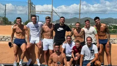 El entrerriano Lisandro Martínez entrenó en Ibiza con compañeros de la selección argentina