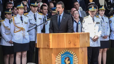 Massa: “No hay mejor herramienta para el cumplimiento de la ley que Fuerzas de Seguridad profesionales, equipadas y respetadas”.