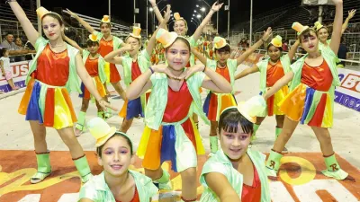 Los Corsos Infantiles como los Corsos Populares Matecito son distintivo de la cultura popular de Gualeguaychú.